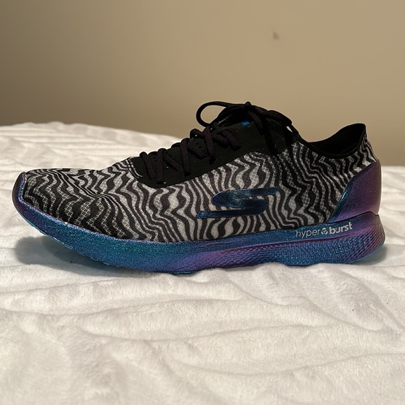 Skechers Zebra Performance Shoe - Picture 2 of 9